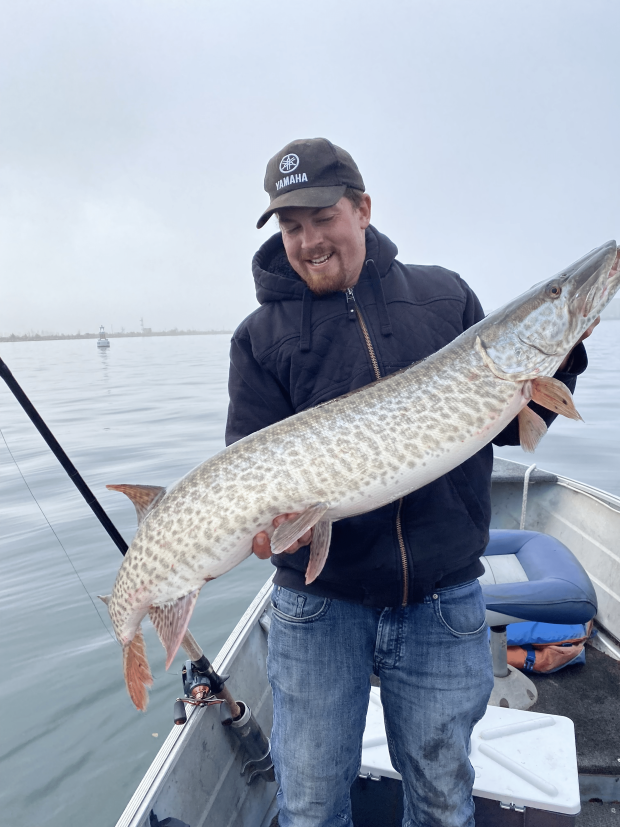  Will Sampson with large muskie