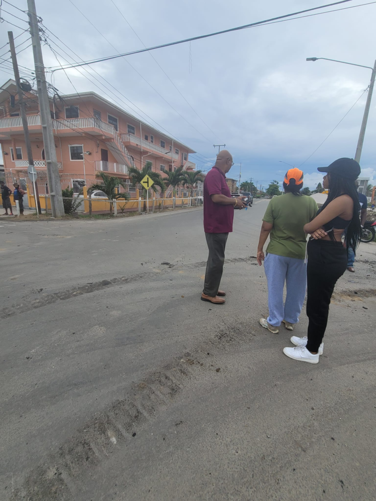 Minister Edghill Inspects Rapid Progress of Conversation Tree to Dennis Street Road Project